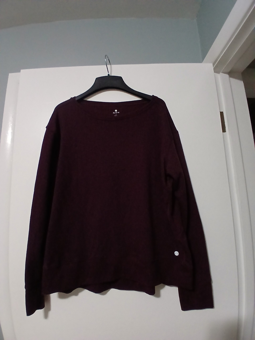 Apana Women's Crewneck Sweater in Plum